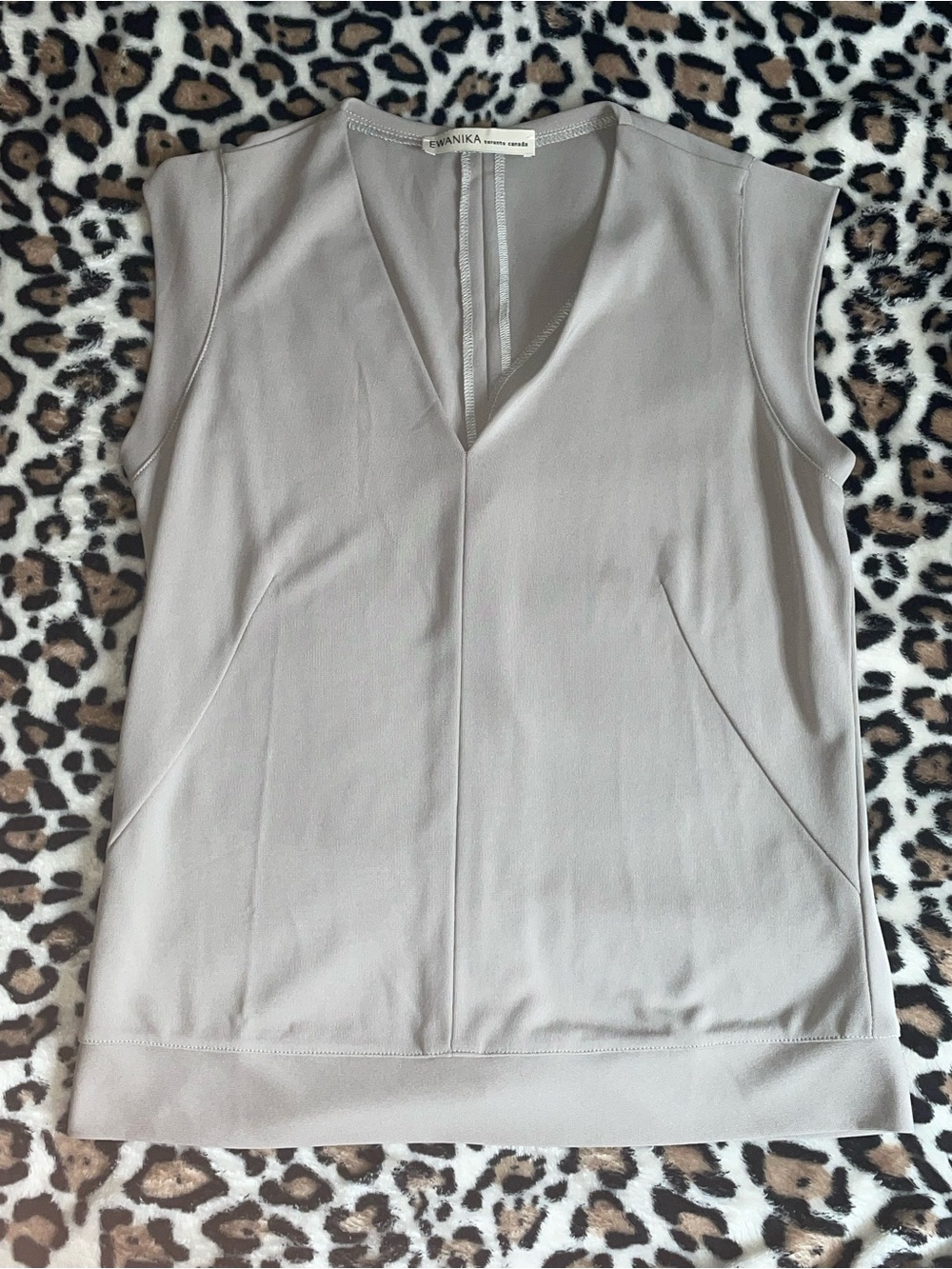 ♡ EWANIKA Luxury Sleeveless V-Neck Blouse